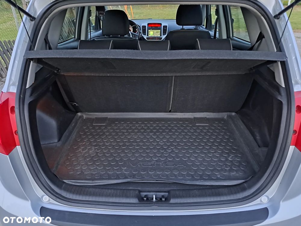 Kia Venga 1.6 CVVT Automatik Fifa World Cup Edition - 28