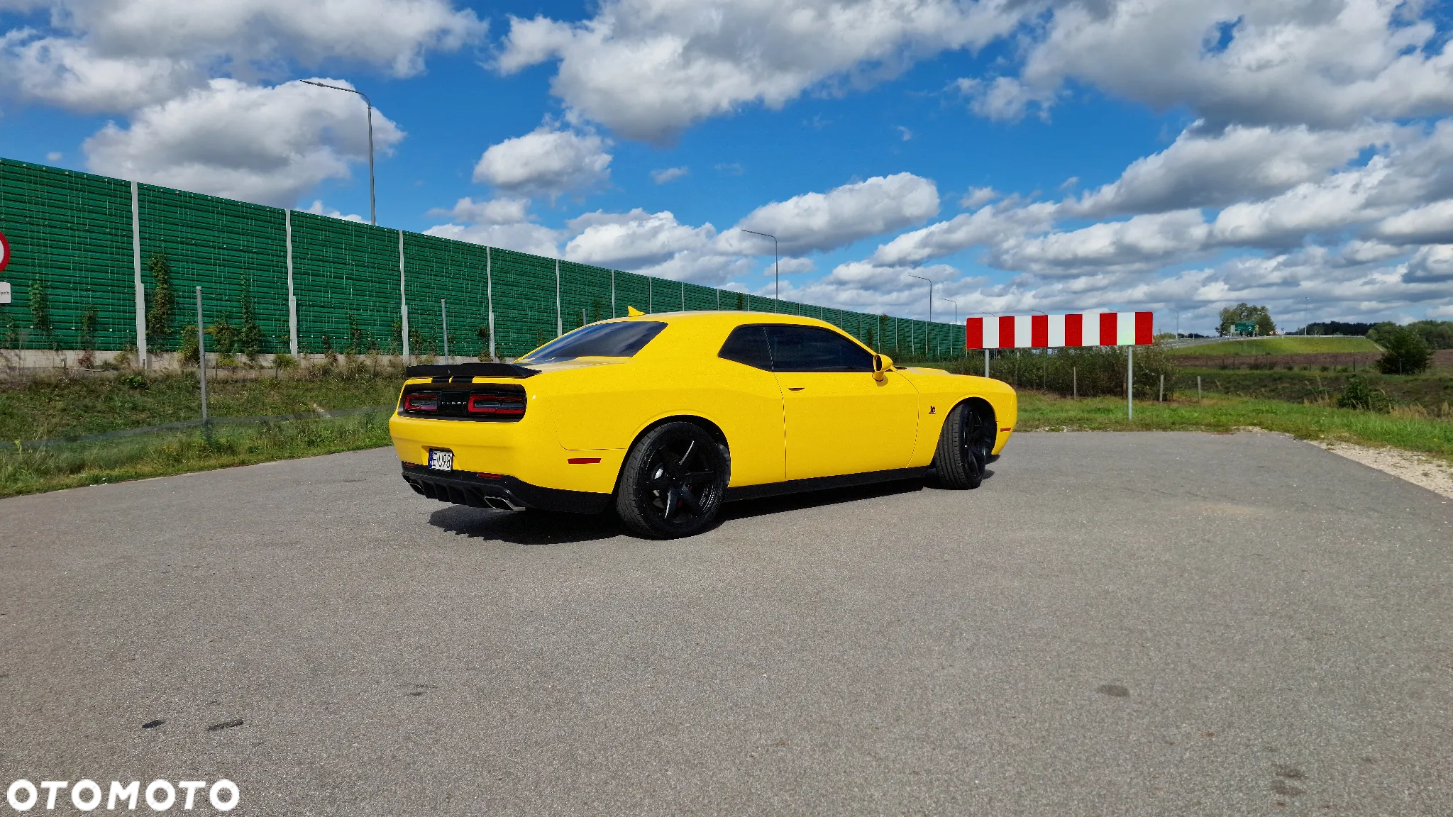 Dodge Challenger 6.4 Scat Pack - 9