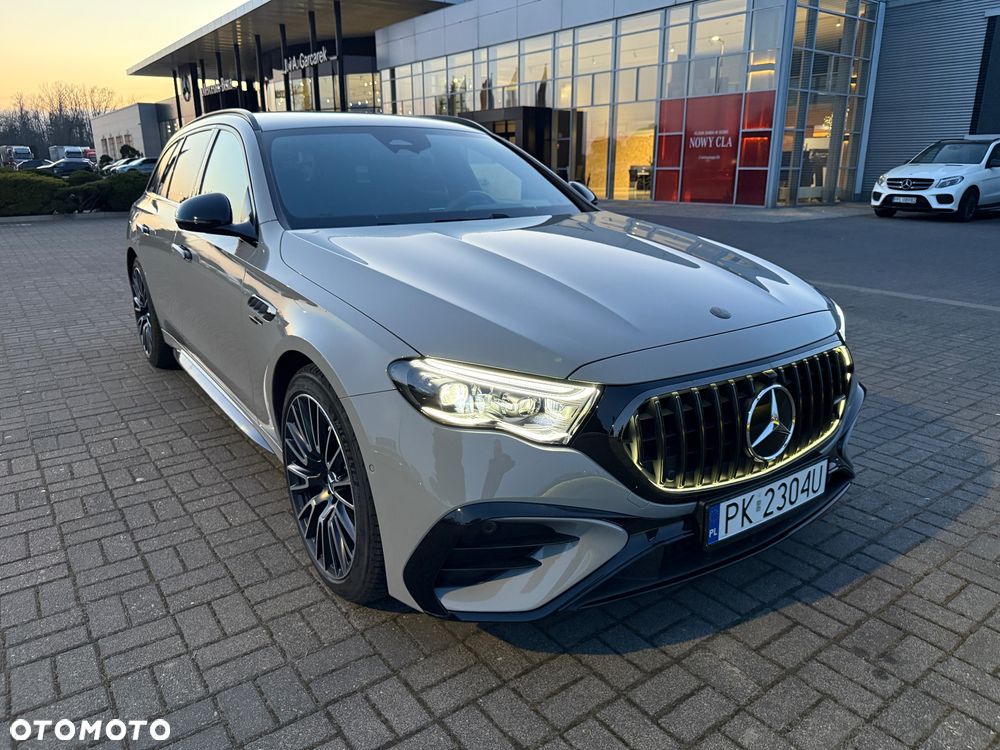 Mercedes-Benz Klasa E AMG 53 4Matic+ AMG SPEEDSHIFT TCT 9G - 22