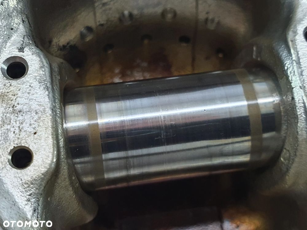 SUZUKI GSX 550 82-88 CYLINDER CYLINDRY BLOK + TŁOKI - 20