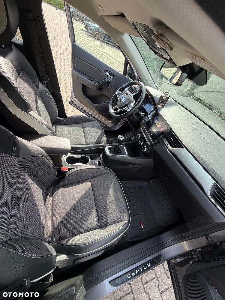 Renault Captur - 26
