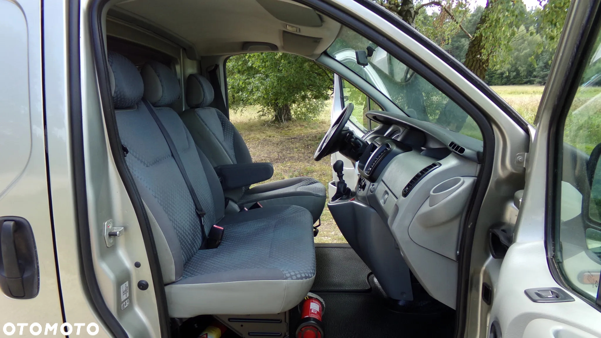 Renault TRAFIC 2.0 115KM * KLIMA * 3 OSOBOWY * ZADBANY ! - 17
