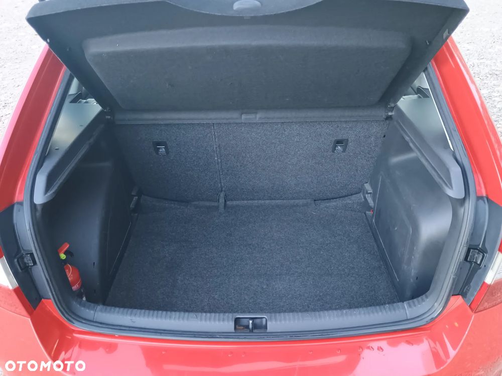 Skoda RAPID 1.2 Active - 13
