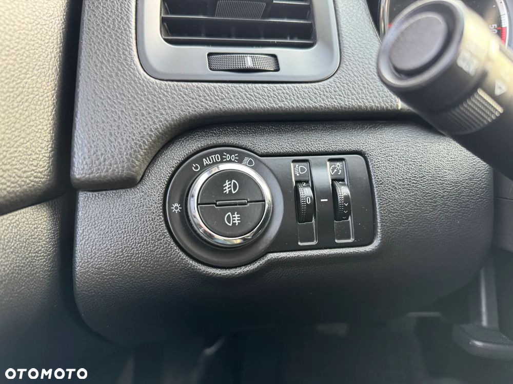 Opel Insignia 2.0 CDTI Design Edition - 18