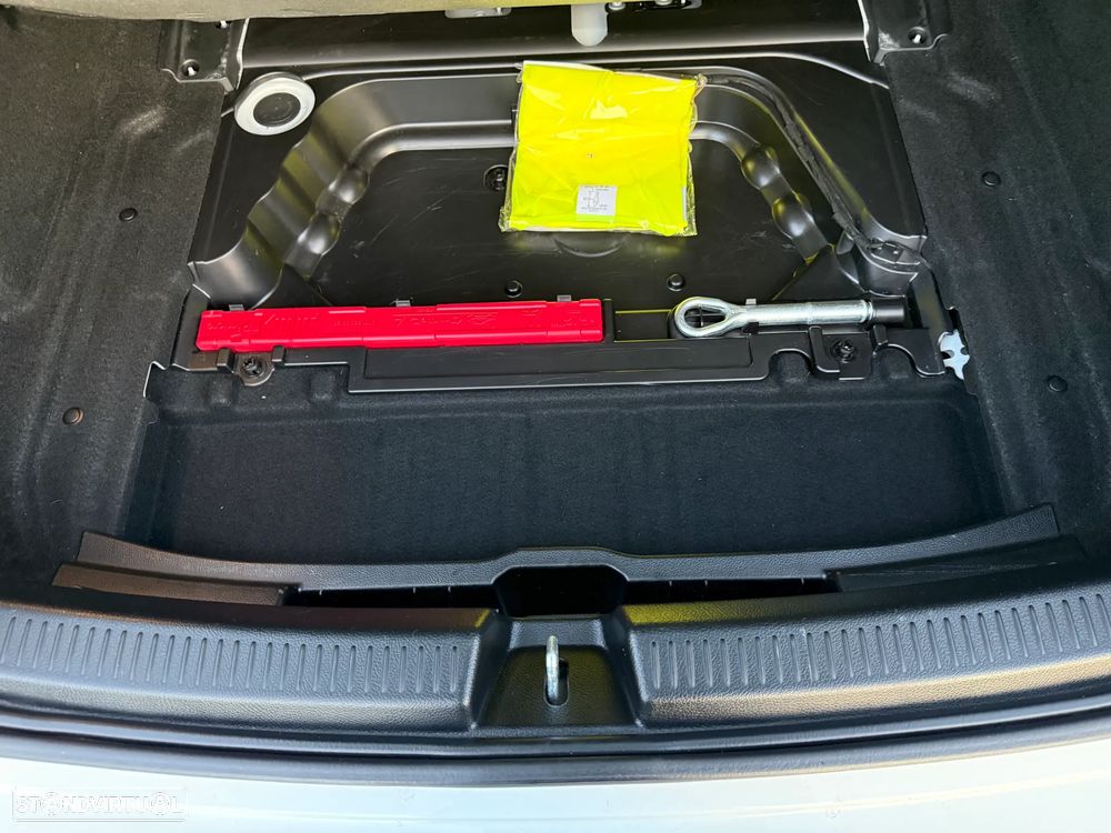 Mercedes-Benz A 200 Progressive - 31