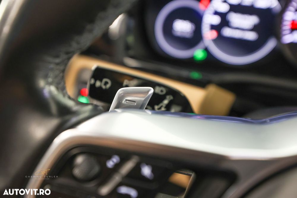 Porsche Cayenne - 20