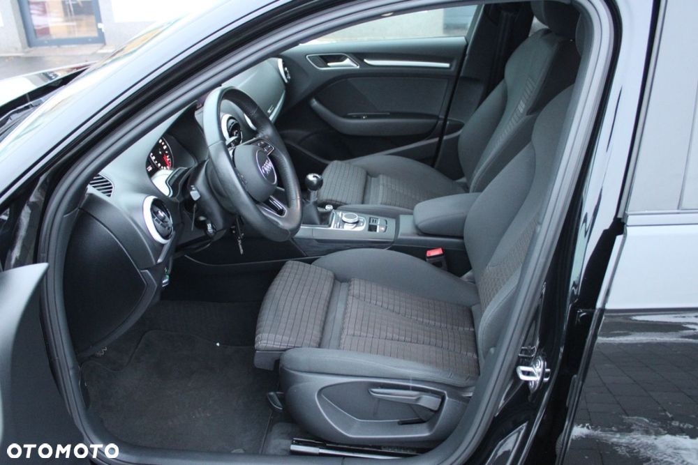 Audi A3 Sportback - 25