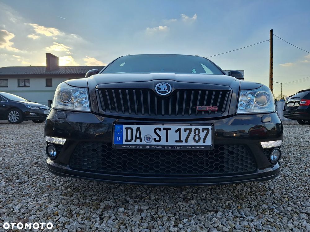 Skoda Octavia 2.0 TDI RS DSG - 2