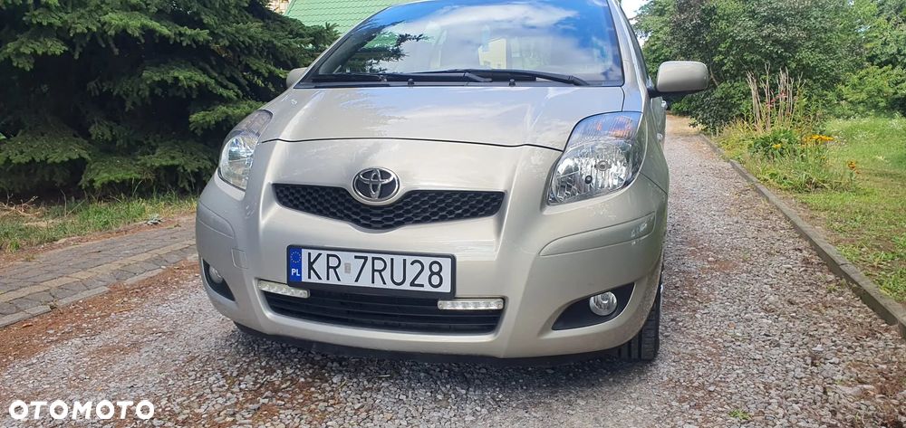 Toyota Yaris - 2