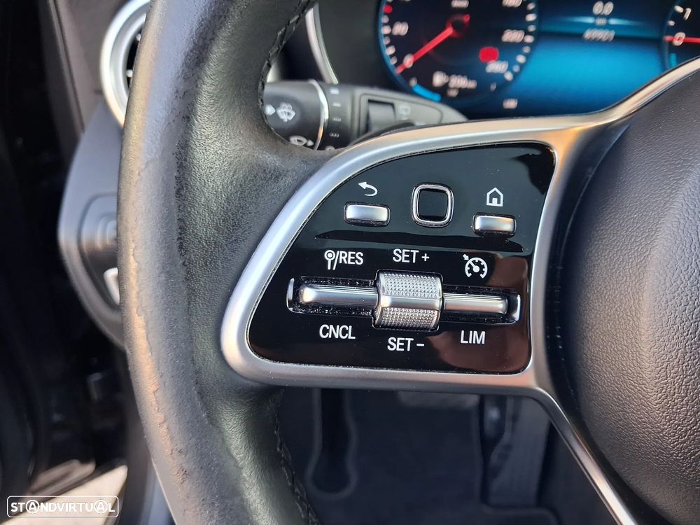 Mercedes-Benz GLC 300 e 4Matic - 33