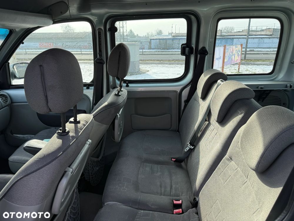 Renault Kangoo 1.5 dCi Helios - 9