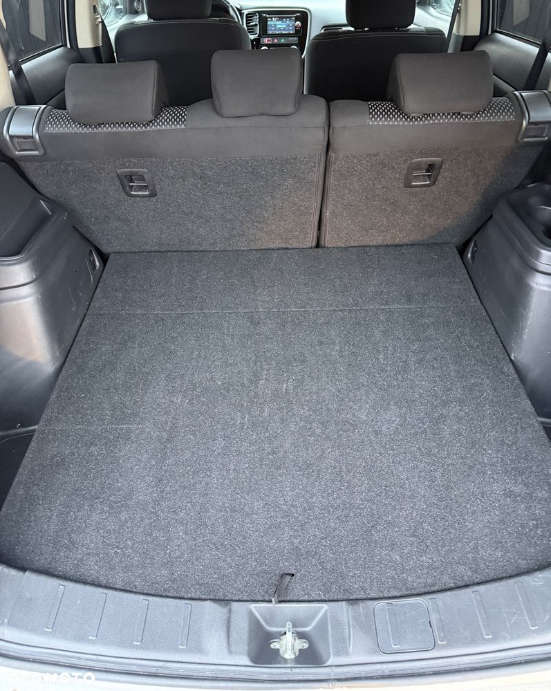 Mitsubishi Outlander 2.0 4WD CVT Active+ - 13