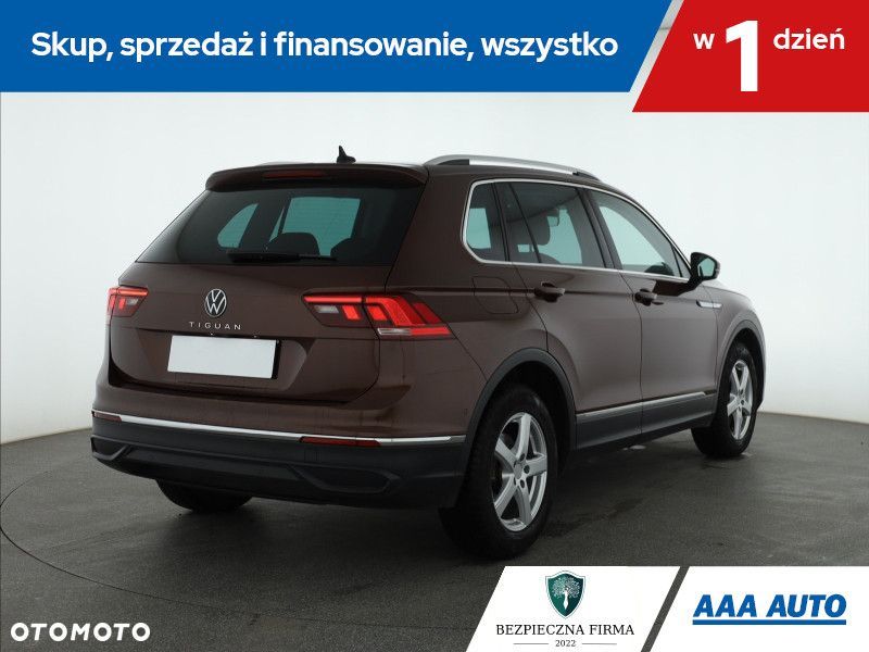Volkswagen Tiguan - 7