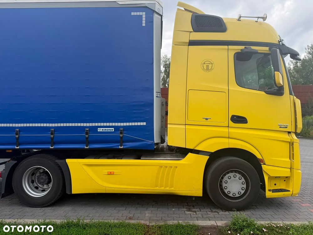 Mercedes-Benz Actros - 2