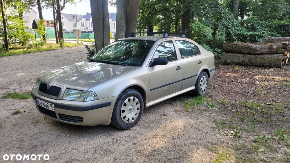 Skoda Octavia 1.4 Tour - 3