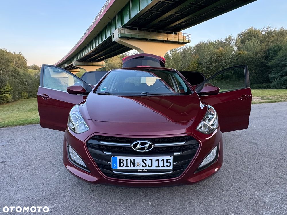 Hyundai i30 blue 1.4 YES Gold - 6