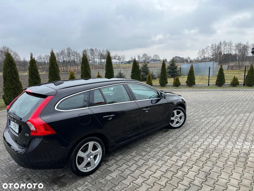 Volvo V60 D3 Momentum - 13