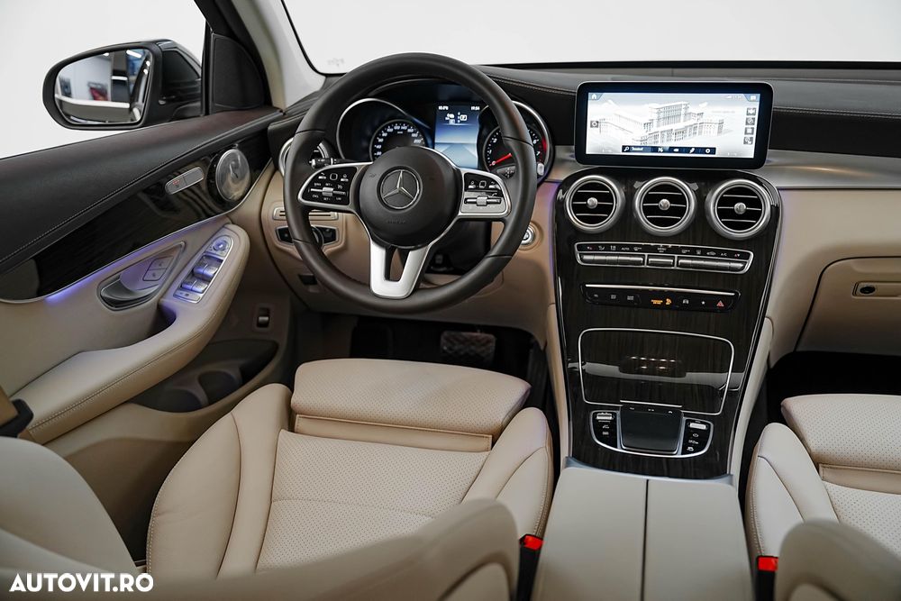 Mercedes-Benz GLC 300 e 4Matic 9G-TRONIC Edition AMG Line - 12