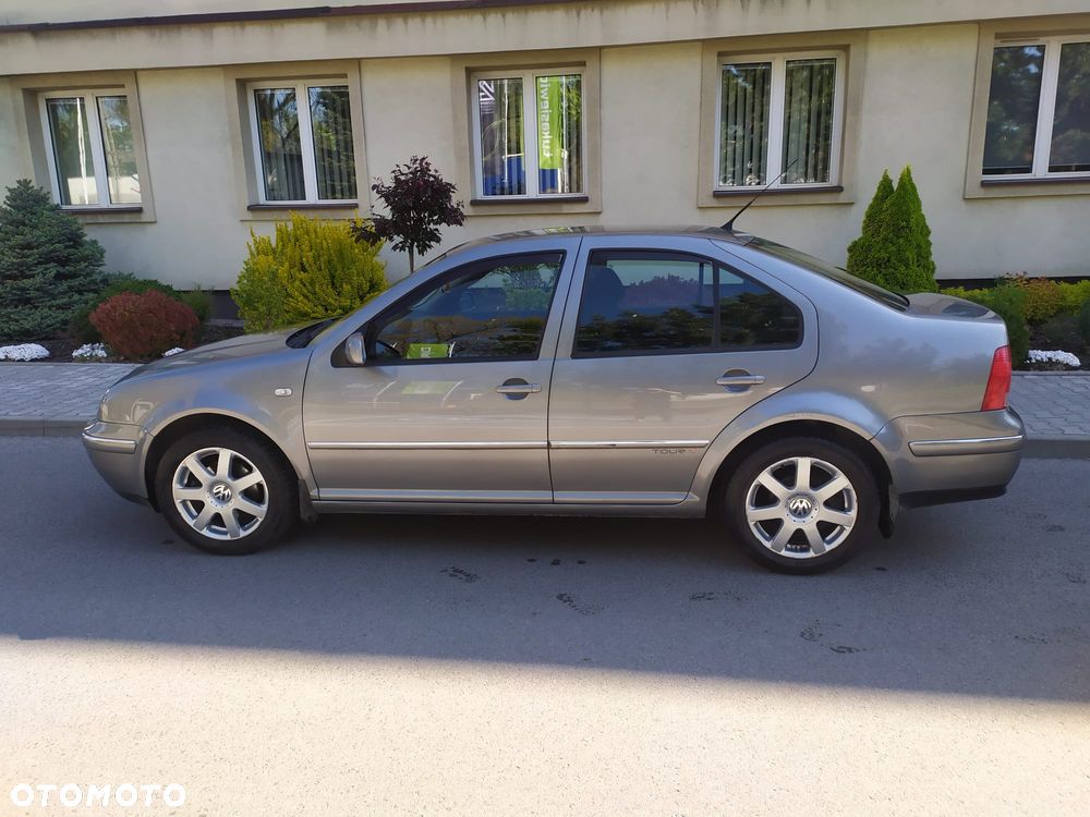 Volkswagen Bora - 2