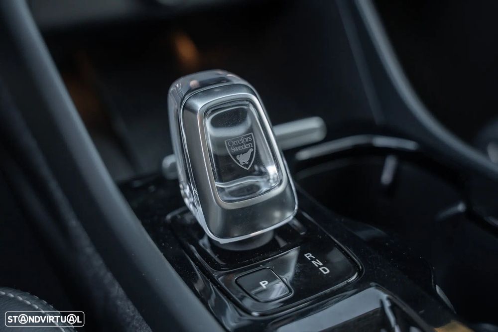 Volvo XC 40 1.5 T5 PHEV R-Design - 17