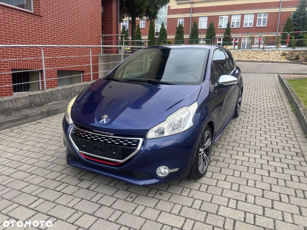 Peugeot 208 1.6 THP GTi - 11
