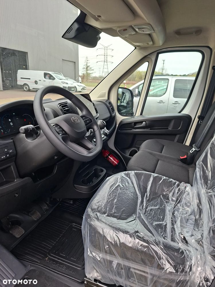 Toyota Proace Max - 11
