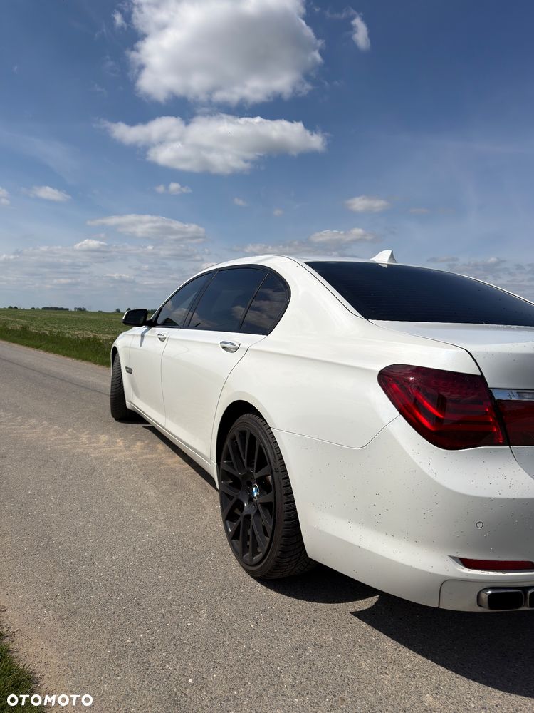 BMW Seria 7 760Li - 4