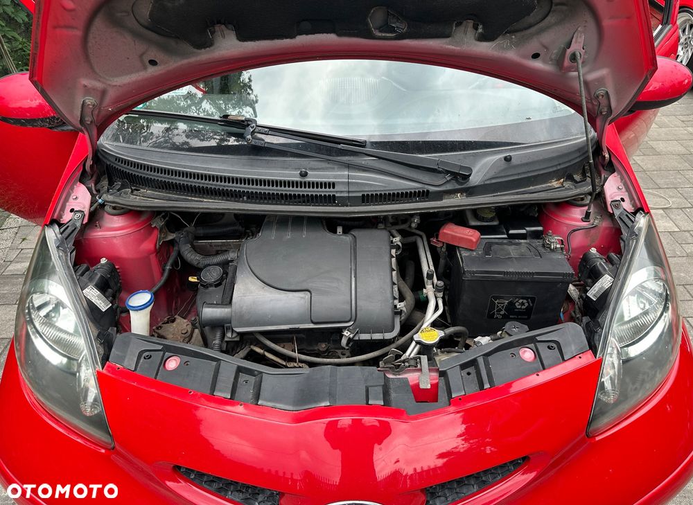 Toyota Aygo CoolRed - 7