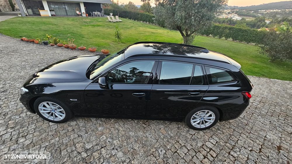 BMW 330 e Touring Line Sport Auto - 56