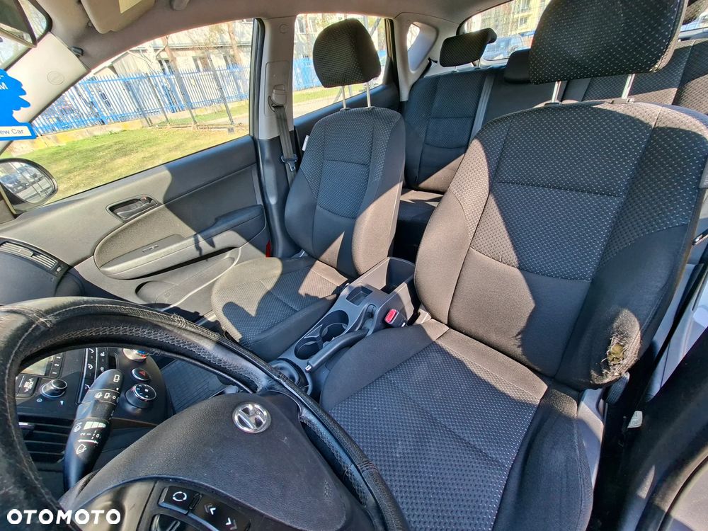 Hyundai i30 1.4 Comfort EU5 - 17