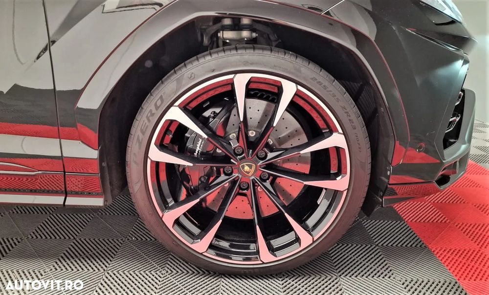 Lamborghini URUS Standard - 24