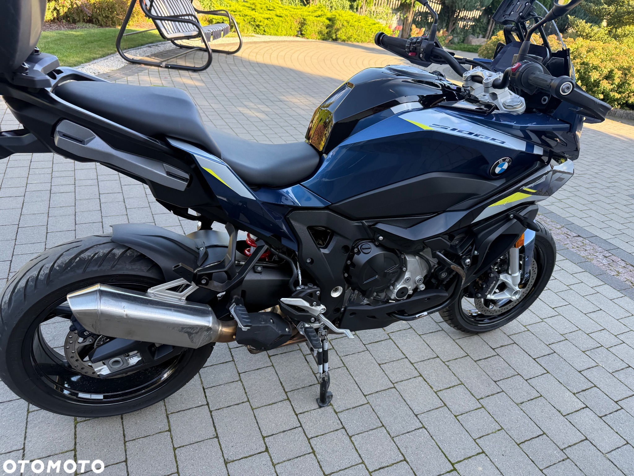 BMW XR - 16