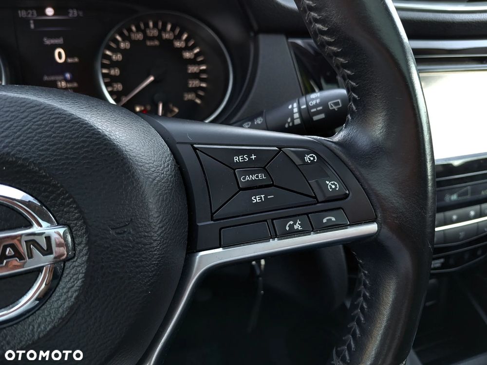 Nissan Qashqai - 32