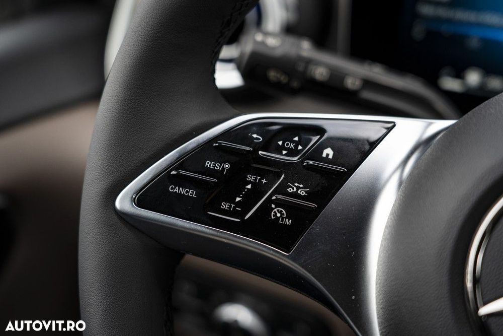 Mercedes-Benz V - 22