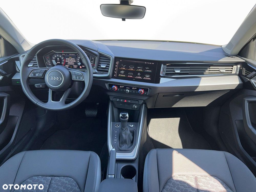 Audi A1 Sportback 30 TFSI Advanced S tronic - 19