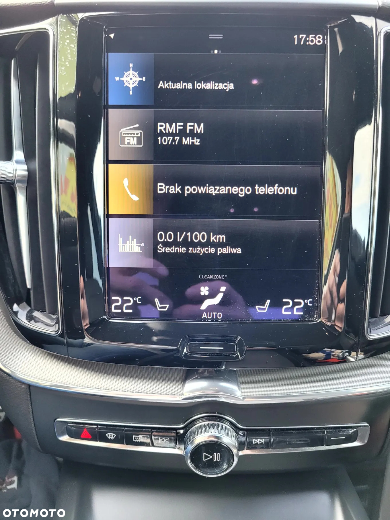 Volvo XC 60 T4 R-Design - 10