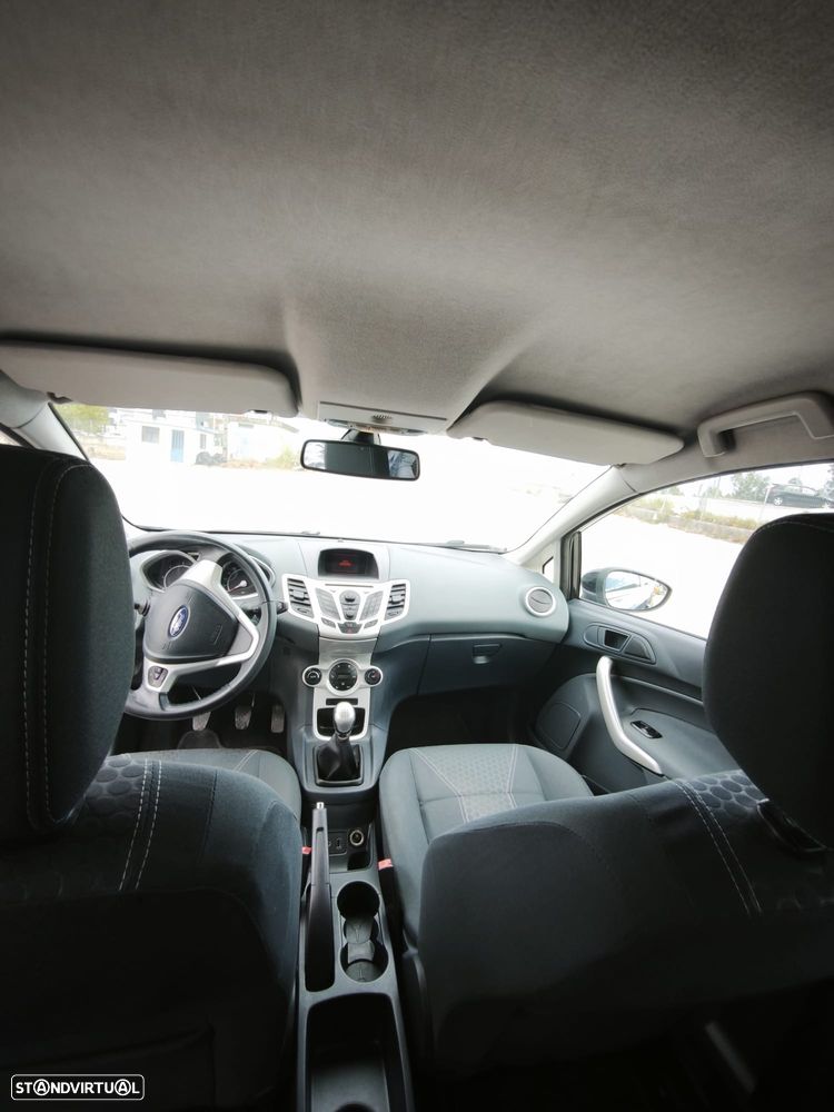 Ford Fiesta 1.6 TDCi Titanium - 14