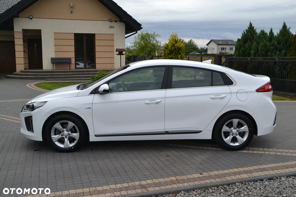 Hyundai IONIQ - 6
