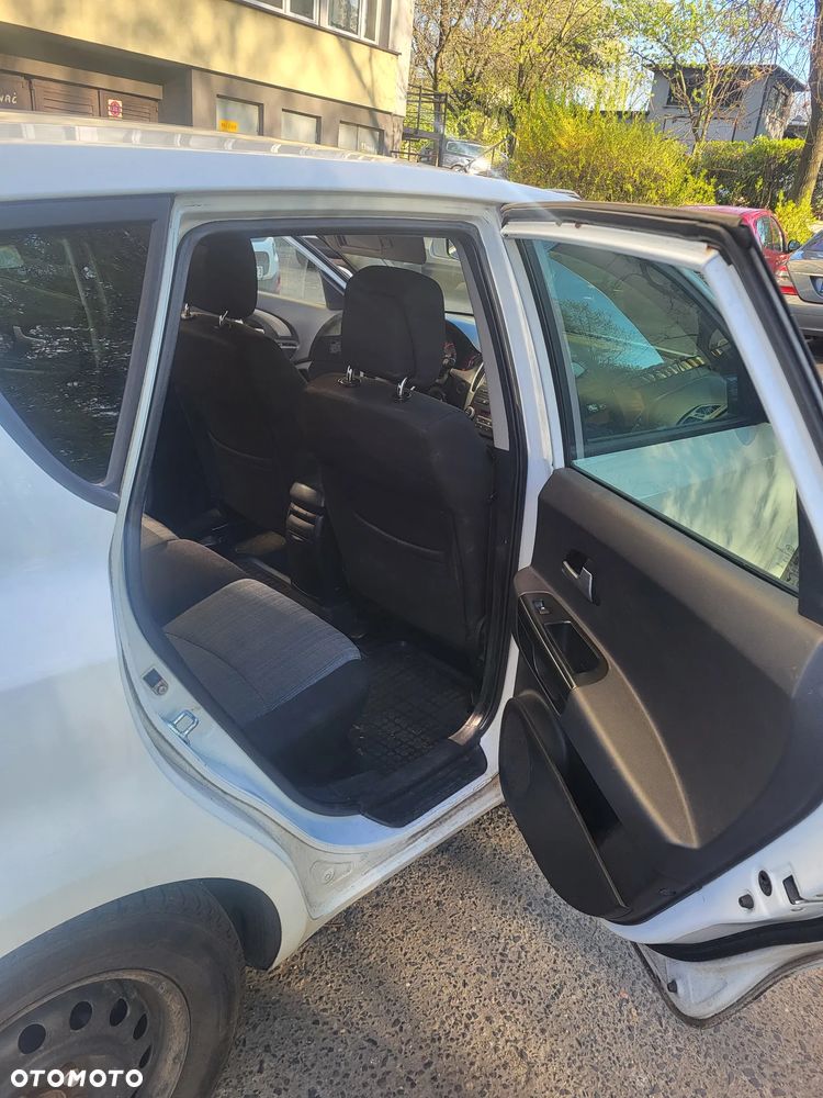 Kia Ceed 1.6 CRDi 90 ISG Vision - 10