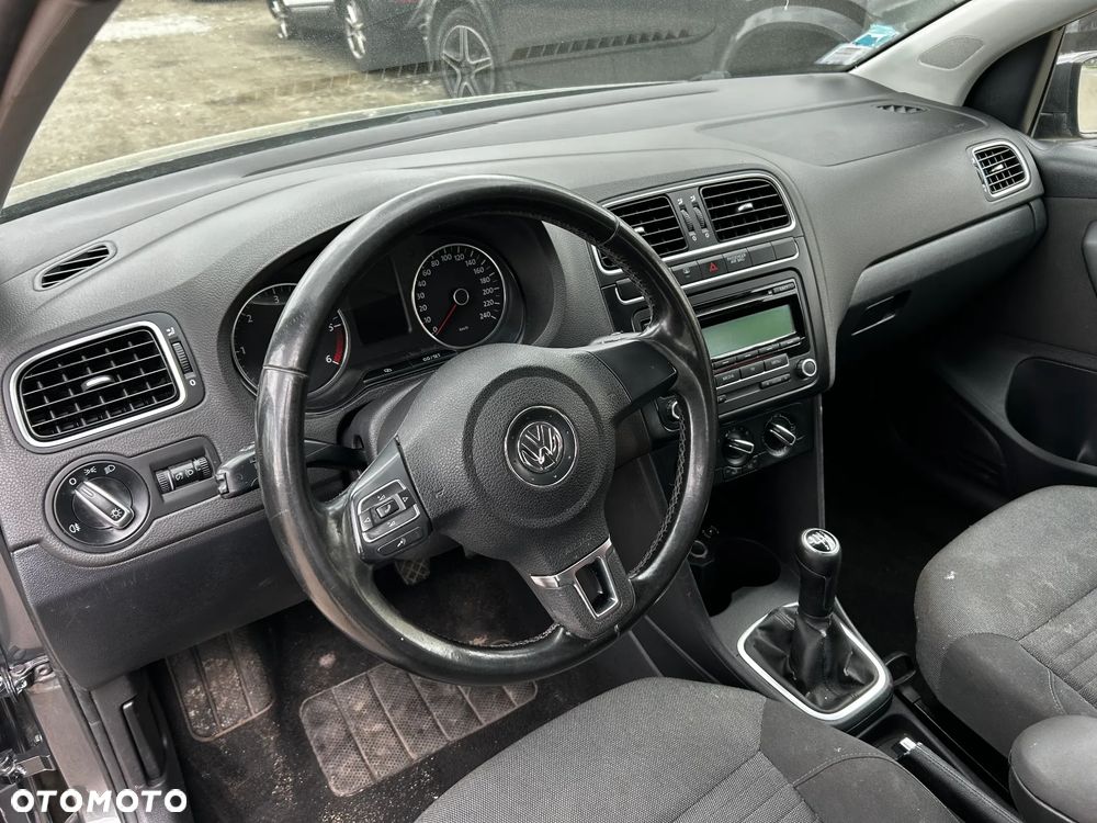 Volkswagen Polo - 12