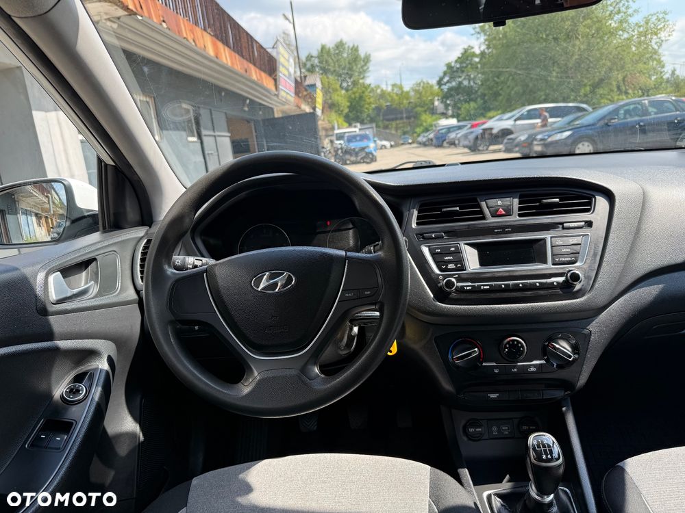 Hyundai i20 1.1 CRDi BlueDrive Comfort - 18