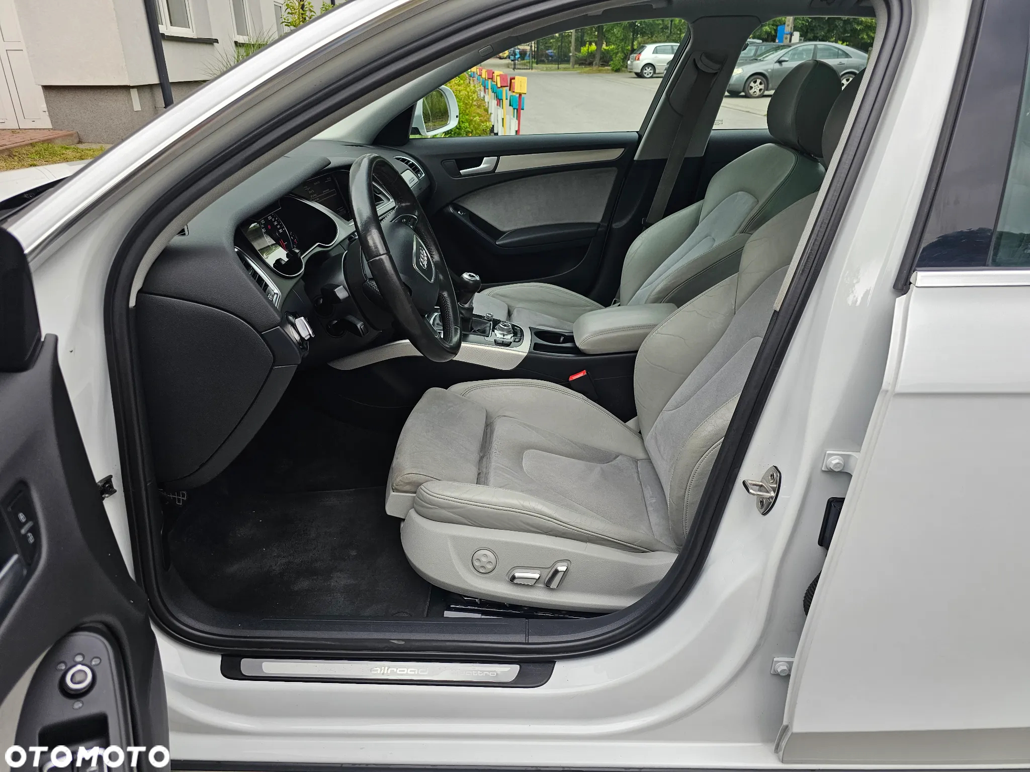 Audi A4 Allroad 2.0 TDI Quattro - 11
