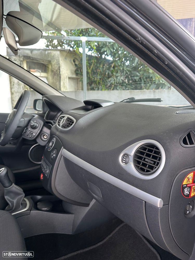 Renault Clio 1.2 TCE Dynamique S - 18