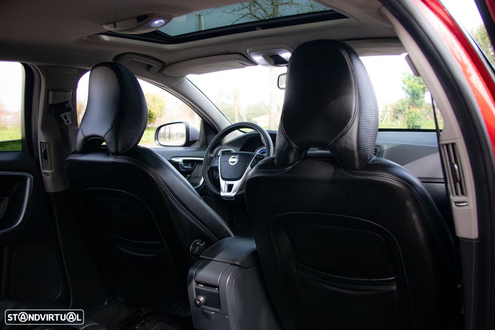 Volvo S60 1.6 D2 Drive Momentum Start/Stop - 16