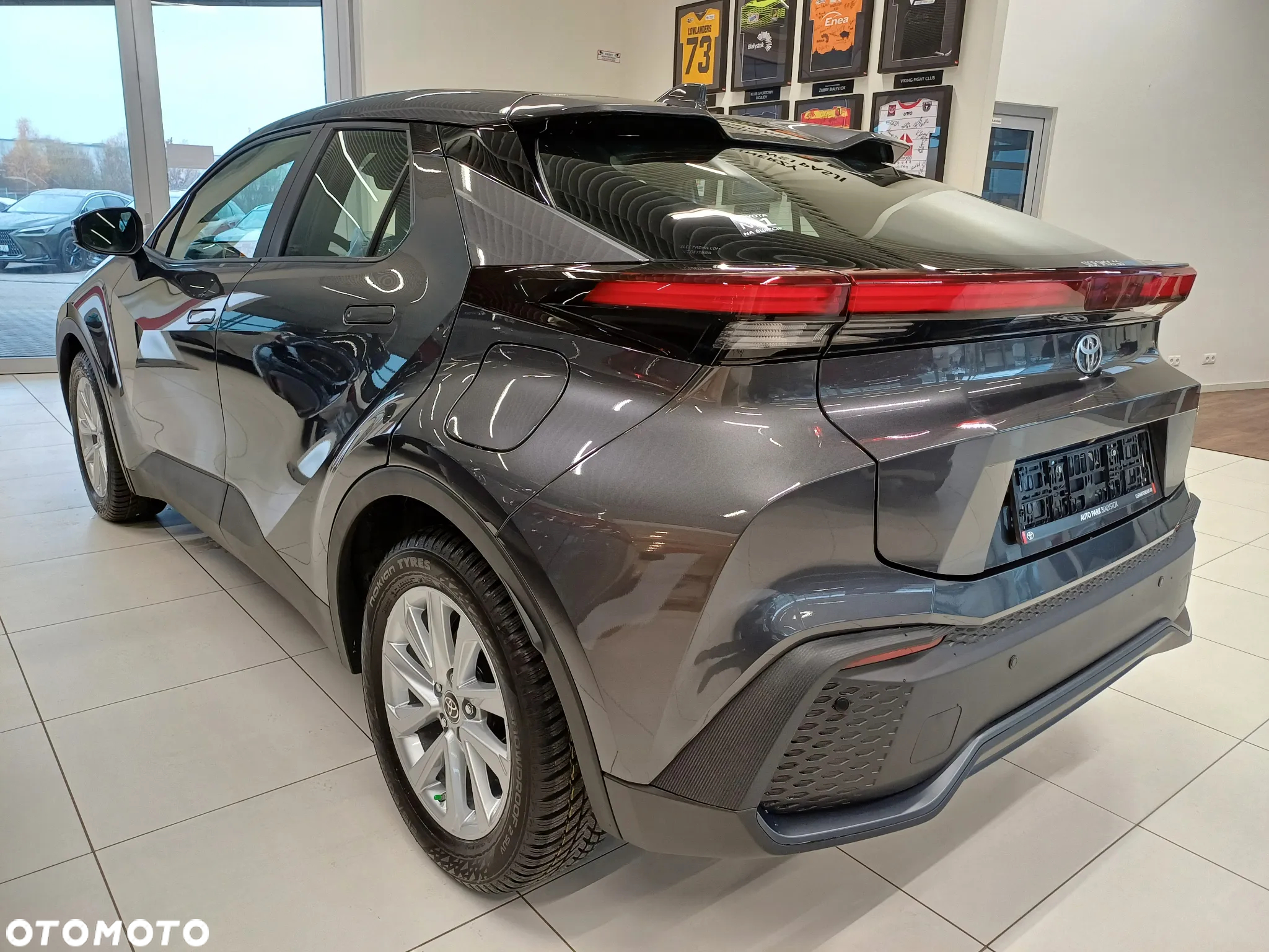Toyota C-HR 1.8 Hybrid Comfort - 6