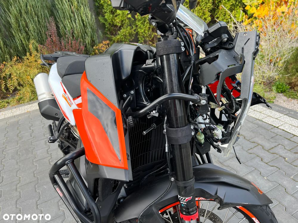 KTM Adventure - 13