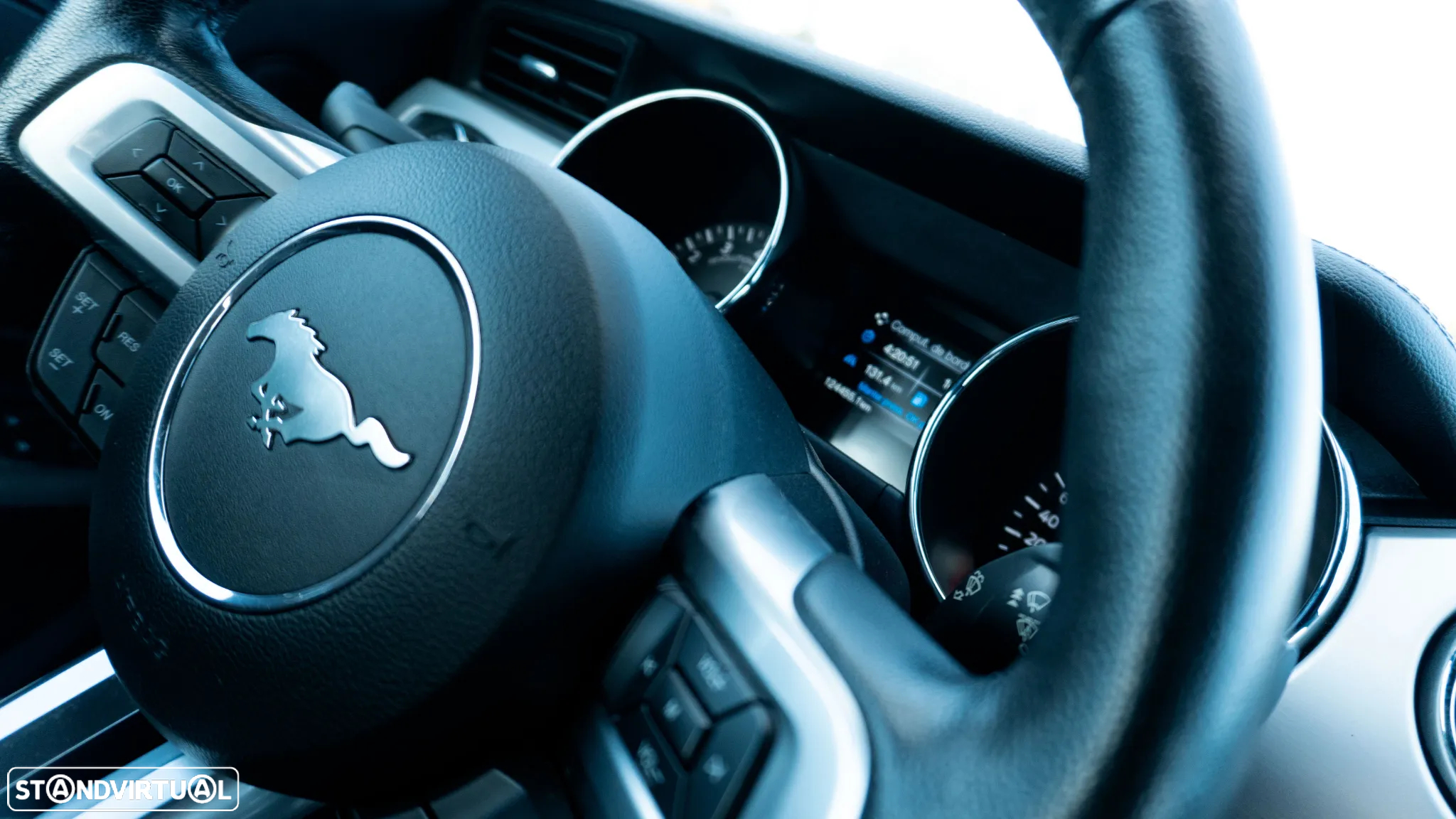 Ford Mustang 2.3 Eco Boost - 11