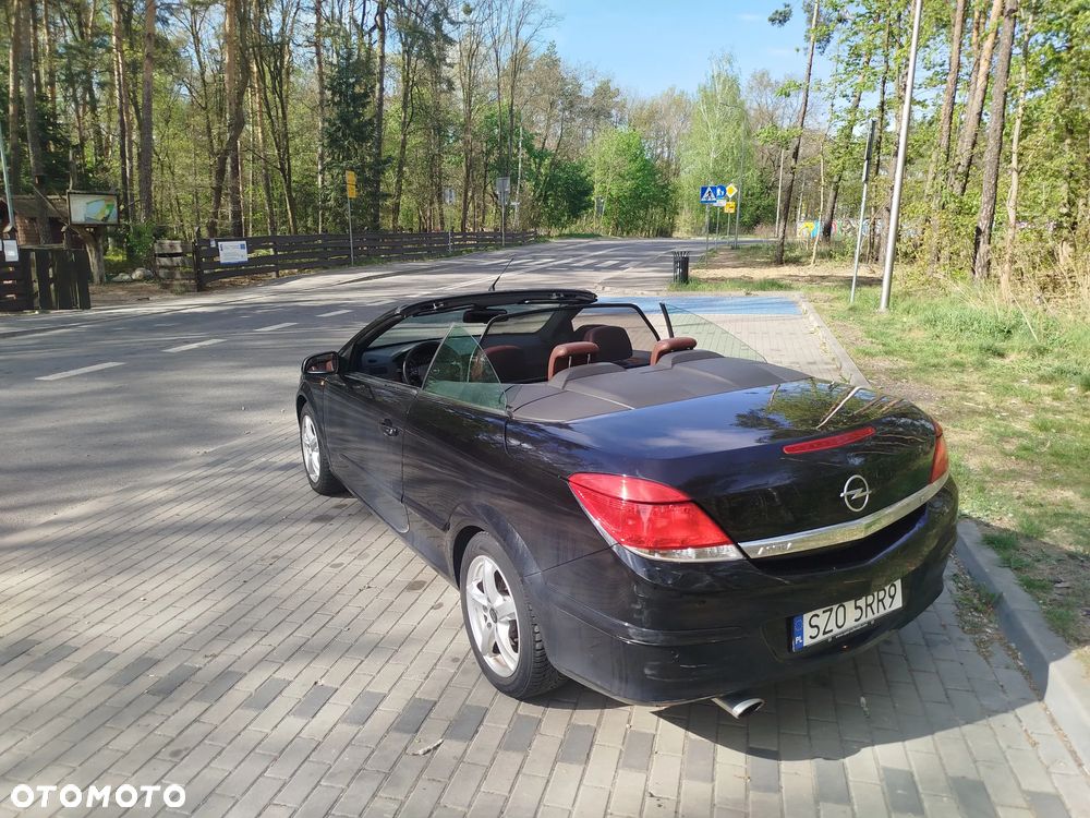 Opel Astra 1.8 Cosmo - 23