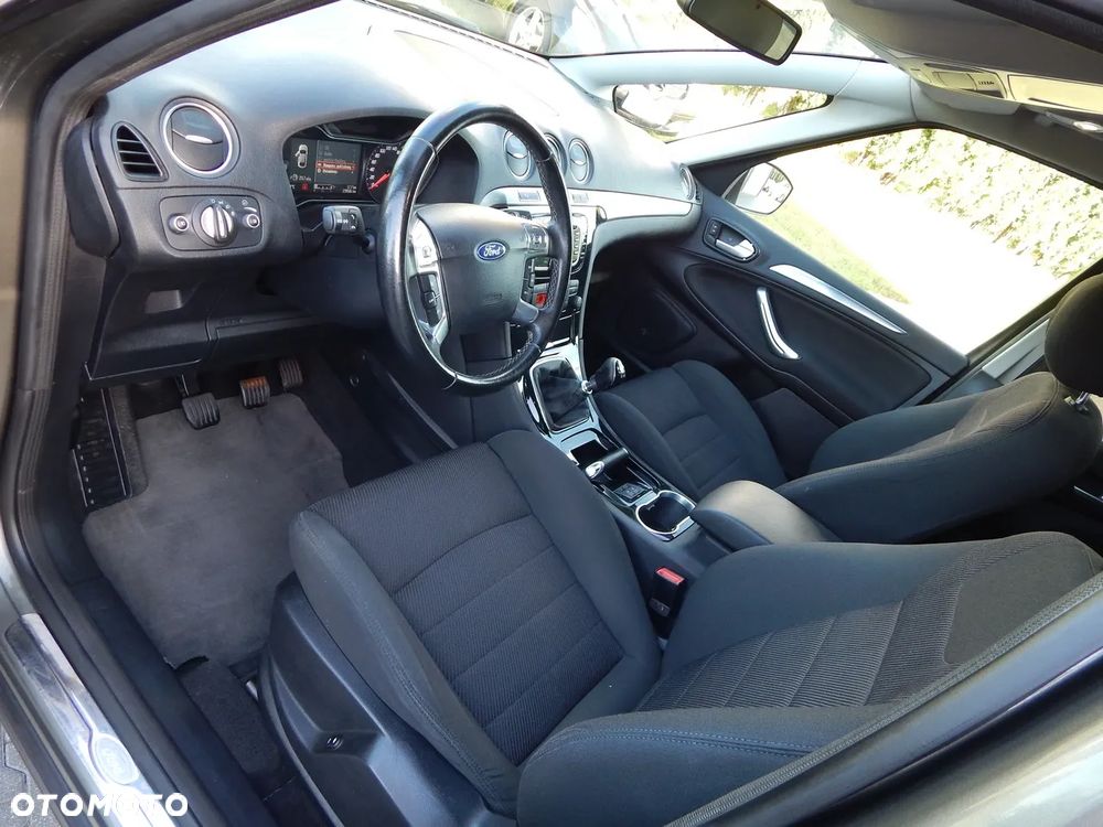 Ford S-Max 2.0 TDCi DPF Champions Edition - 9