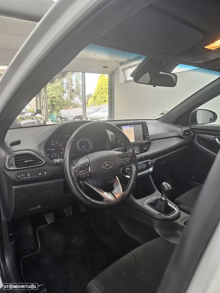 Hyundai i30 SW 1.0 T-GDi Comfort+Navi - 31